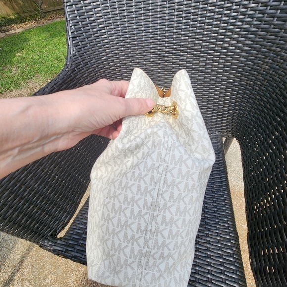 Euc Michael Kors Leather Shoulder Bag Purse - Picture 8 of 12